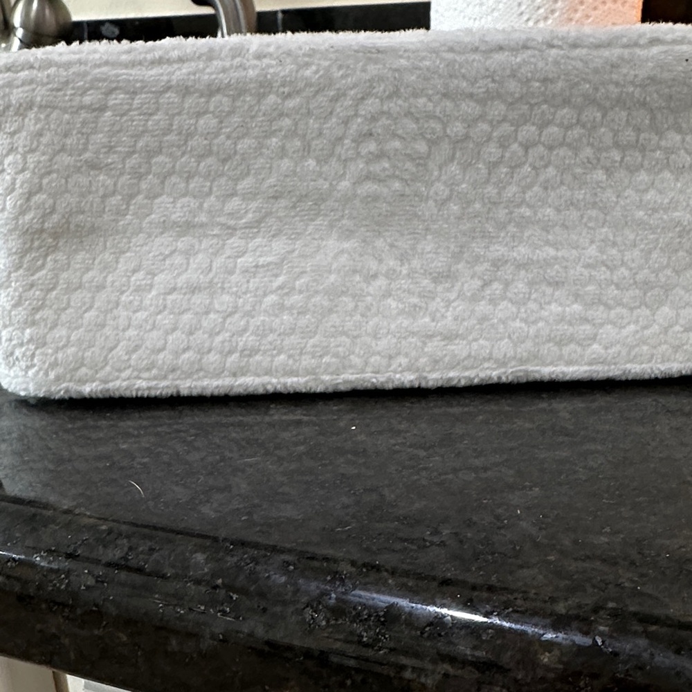 4 - Elegant White Textured Women's Bag - Picture 4 of 6